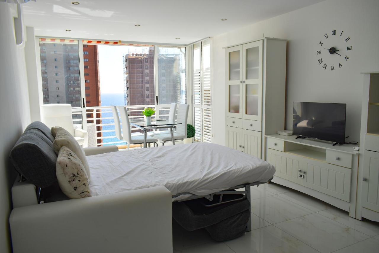Los Caballos Vip Playa Levante Benidorm Buitenkant foto