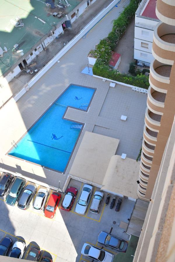 Los Caballos Vip Playa Levante Benidorm Buitenkant foto